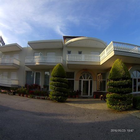 Hotel Akrogiali Korinós 외부 사진