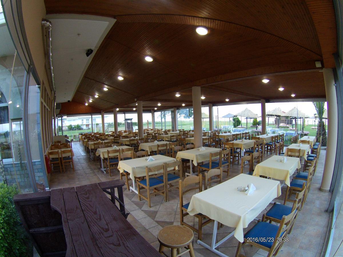 Hotel Akrogiali Korinós 외부 사진