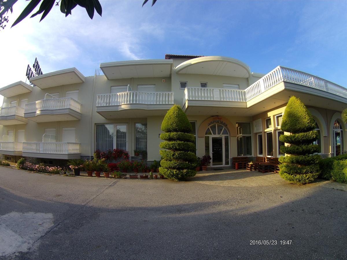 Hotel Akrogiali Korinós 외부 사진