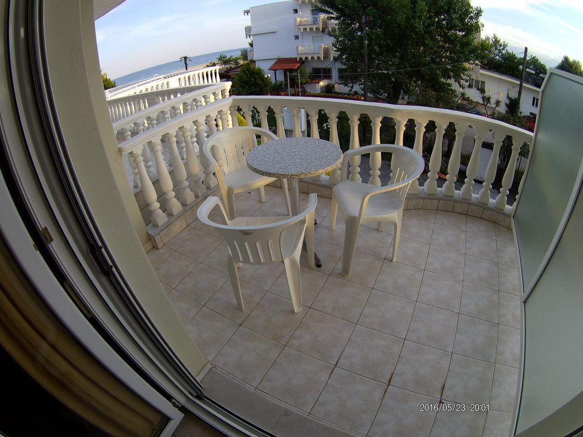 Hotel Akrogiali Korinós 외부 사진