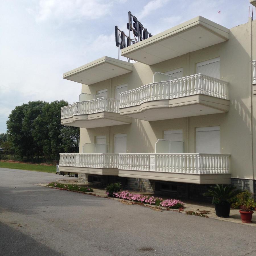 Hotel Akrogiali Korinós 외부 사진